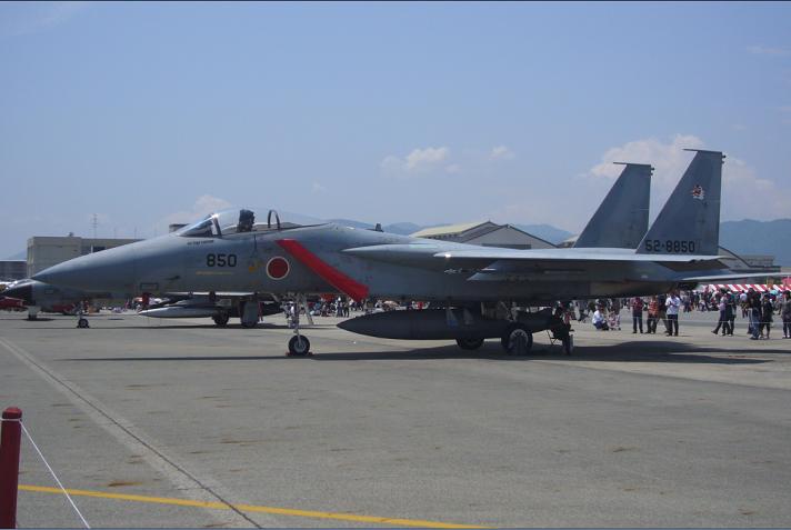 F-15.jpg